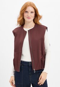 Жилет Жилет