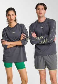 Спортивная майка