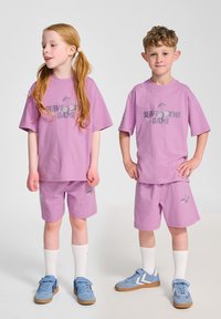 Спортивные штаны