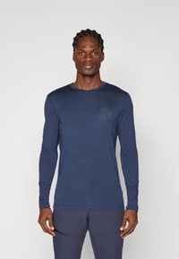 Спортивная майка