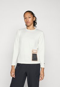 Спортивная толстовка