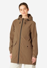 Короткое пальто