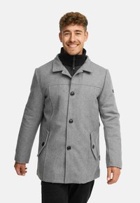 Короткое пальто Короткое пальто