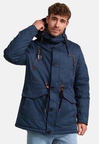 Зимняя куртка