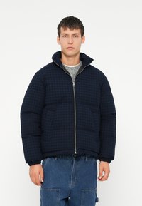 Зимняя куртка