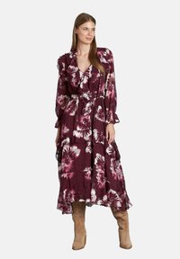 Платье макси