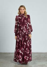 Платье макси