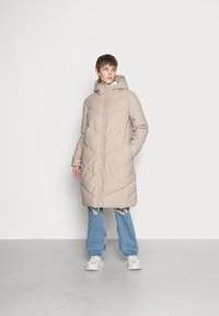 Пальто Пальто