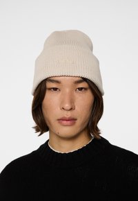 Шапка Шапка