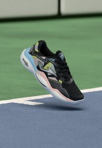 Кроссовки Кроссовки