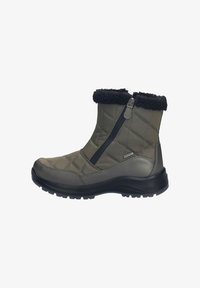 Зимние ботинки