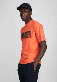 Футболка Футболка