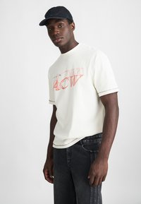 Футболка Футболка