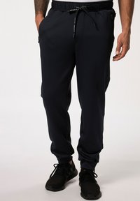 Спортивные штаны