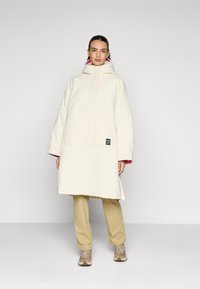 Спортивная куртка Спортивная куртка