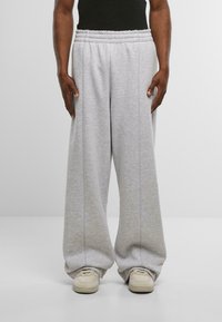 Спортивные штаны Спортивные штаны