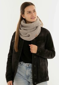 Круглый шарф Круглый шарф