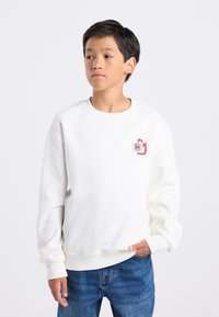 Пуловер Пуловер