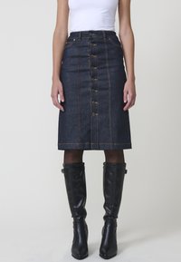 Джинсовая юбка