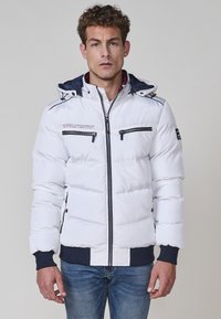 Зимняя куртка Зимняя куртка