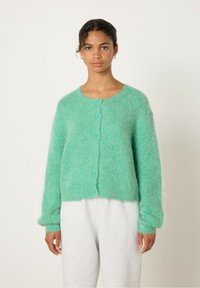 Кардиган Кардиган