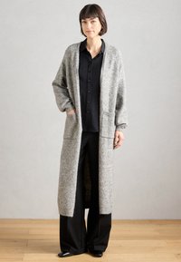 Длинный кардиган