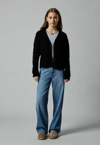 Вязаная кофта