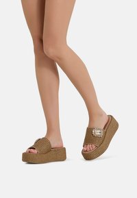 Босоножки Босоножки