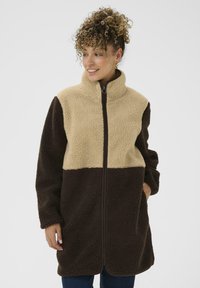 Флисовая куртка