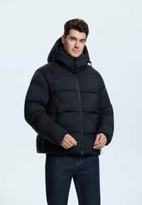 Зимняя куртка Зимняя куртка