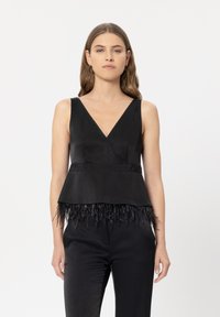 Блузка без рукавов Блузка без рукавов