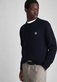 Пуловер Пуловер