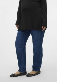 Свободные джинсы