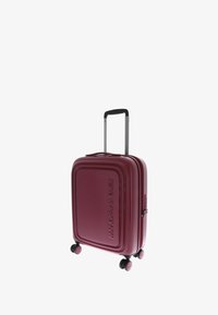 Чемодан на колесах Чемодан на колесах