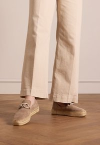 Эспадрильи