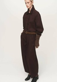 Короткая куртка