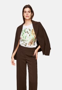 Футболка Футболка