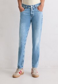 Джинсы Джинсы