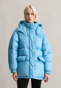 Пуховое пальто