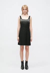 Коктейльное платье