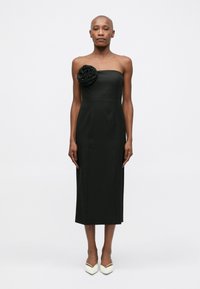 Коктейльное платье