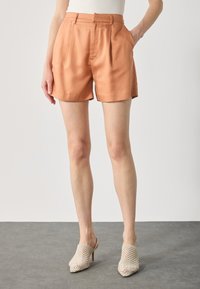 Шорты Шорты