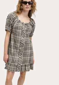 Платье Платье