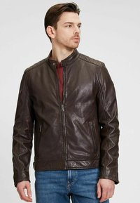 Кожаная куртка