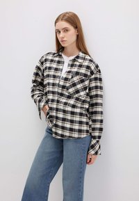 Блузка-рубашка