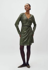 Коктейльное платье