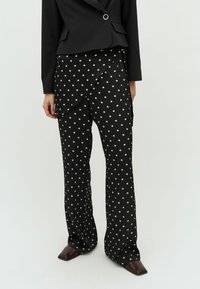 Широкие брюки