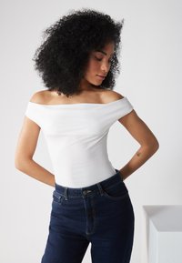 Футболка Футболка