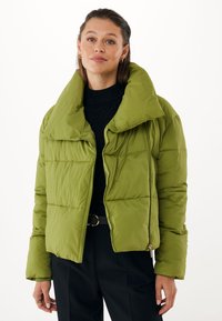 Зимняя куртка