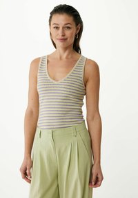 Майка-борцовка